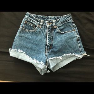 Vintage high waisted jean shorts